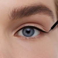 LAMEL Рідка підводка для повік Liquid Long-Lasting Eyeliner With Hard Brush №402 4мл
